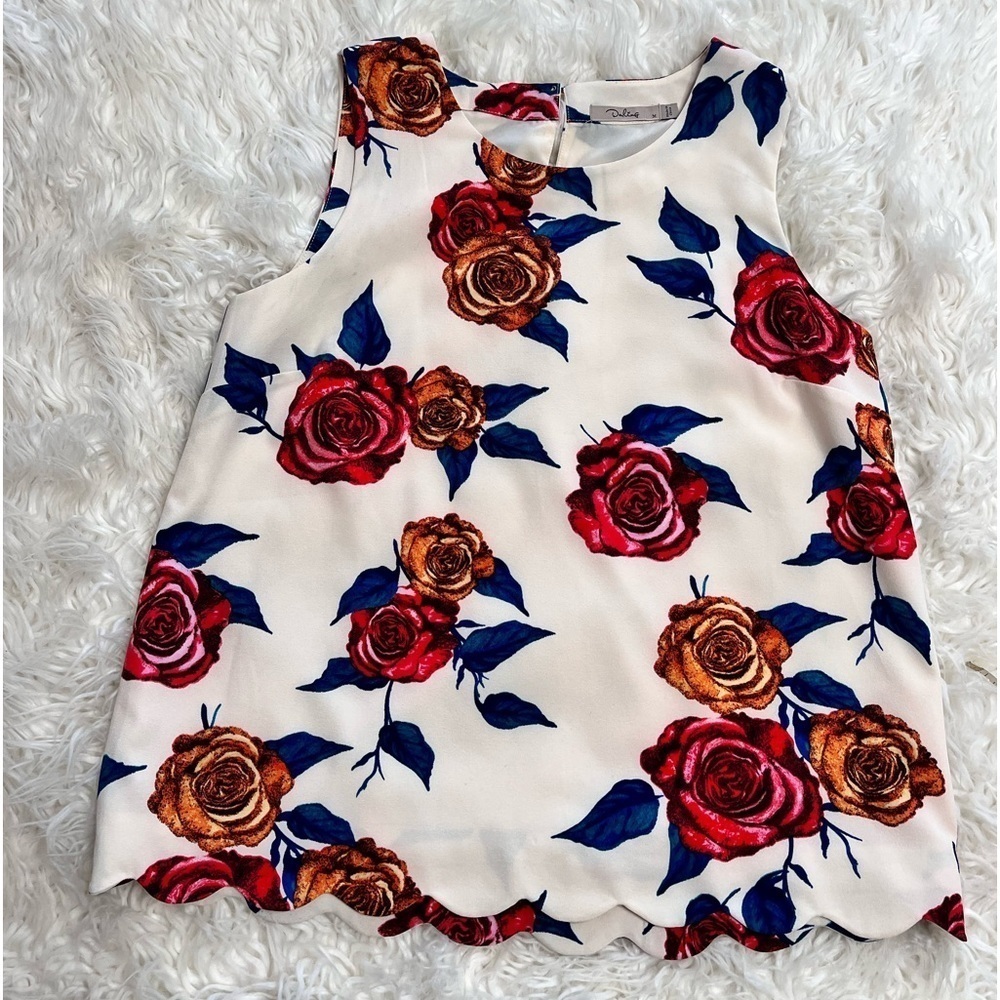 Darling Women’s Floral Sleeveless Top. Size M